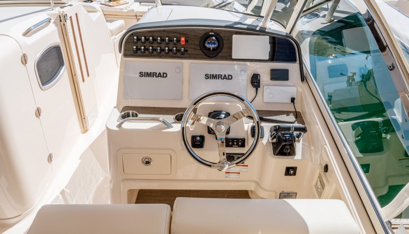 Grady-White Freedom 335