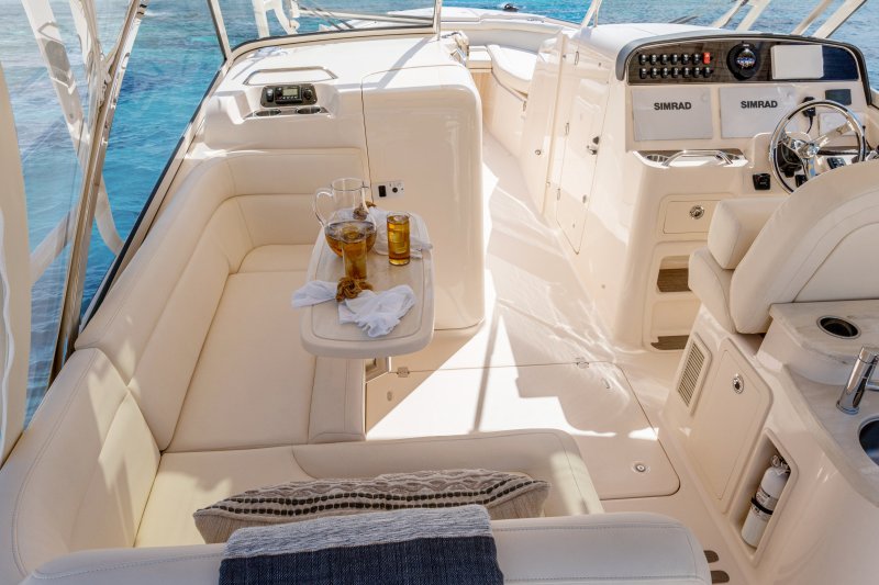 Grady-White Freedom 335