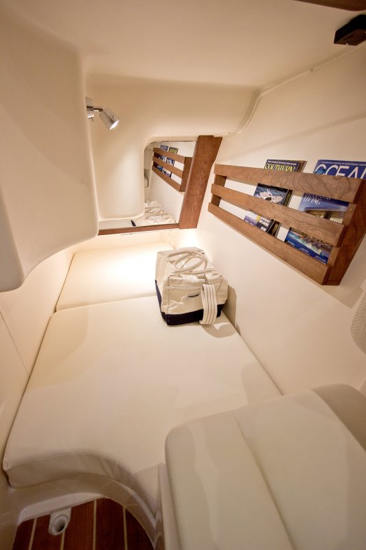 Grady-White Freedom 375