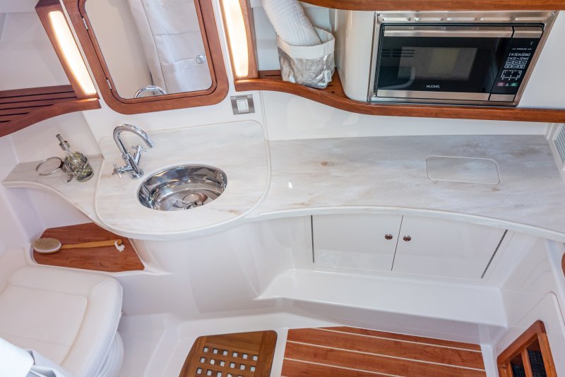 Grady-White Freedom 375