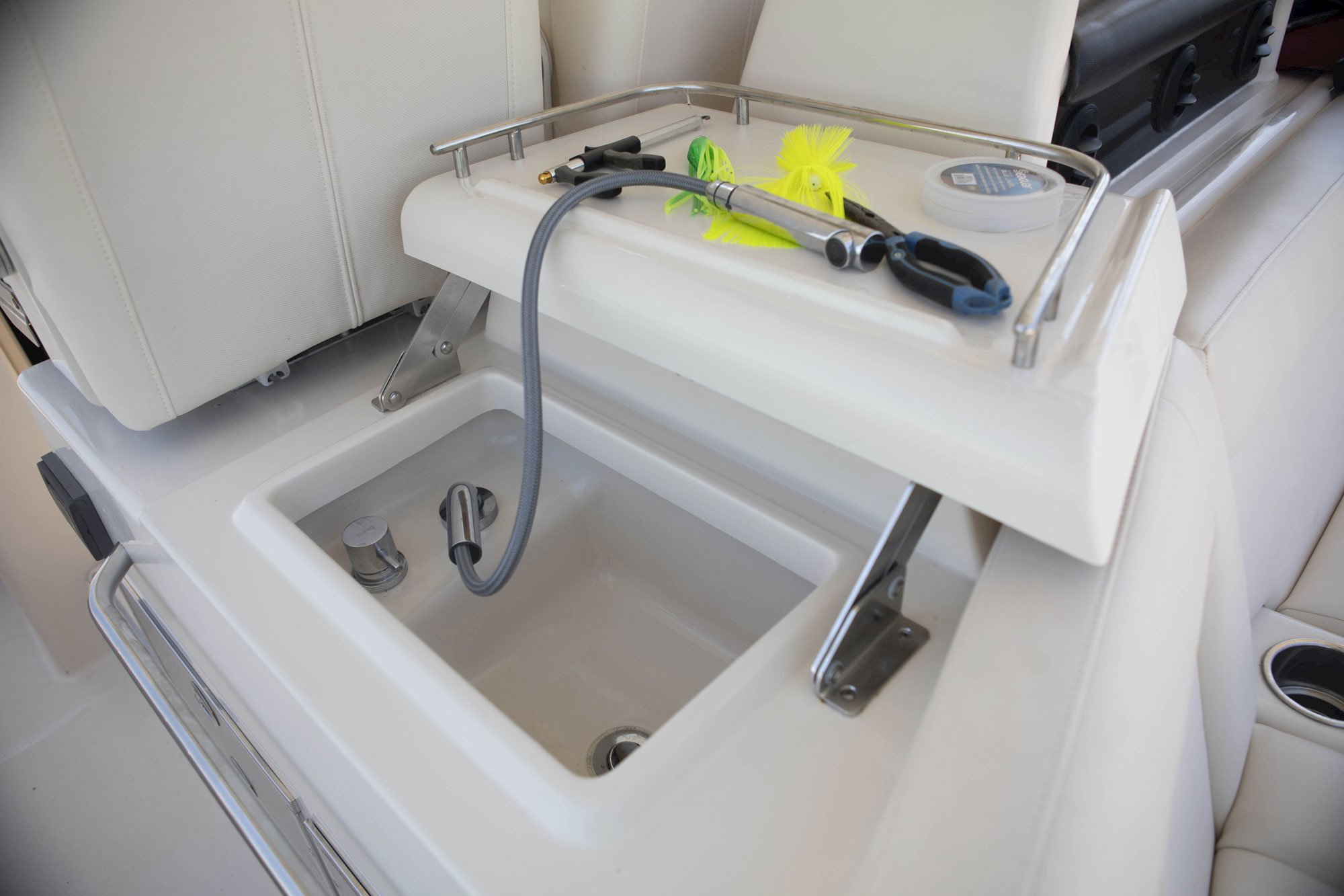 Grady-White Canyon 456