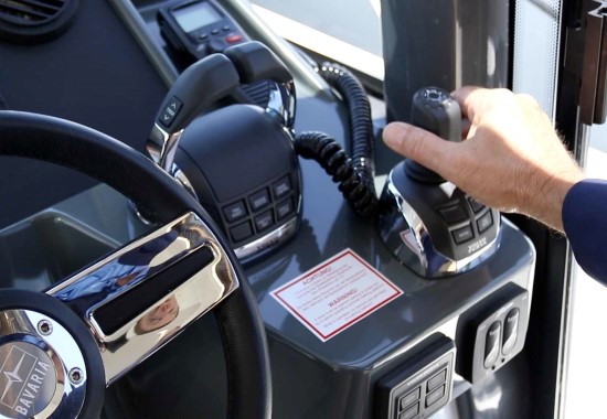 Bavaria R40 Fly joystick control