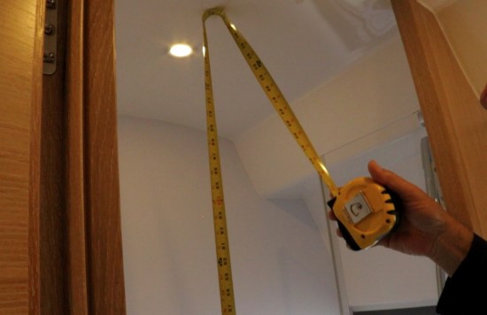 Bavaria R40 Fly shower stall