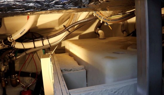 Bavaria R40 Fly fuel tanks