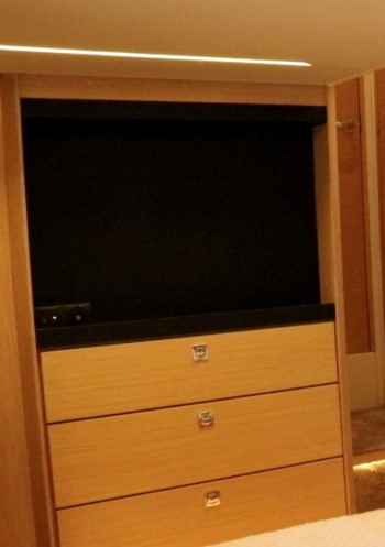 Bavaria R40 Fly 12v tv