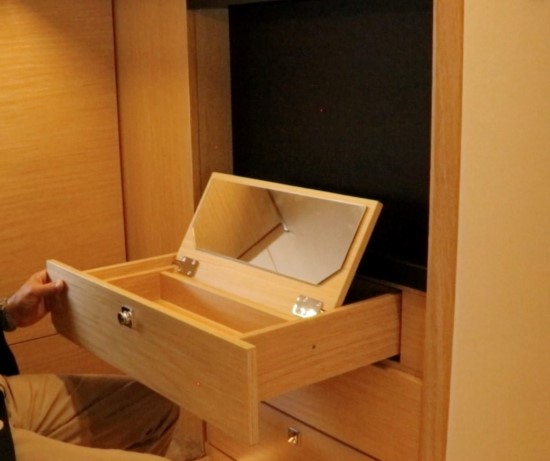 Bavaria R40 Fly drawer