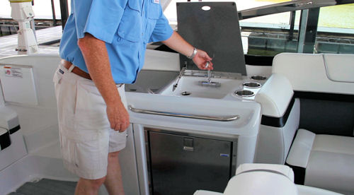 Formula 350 Crossover Bowrider