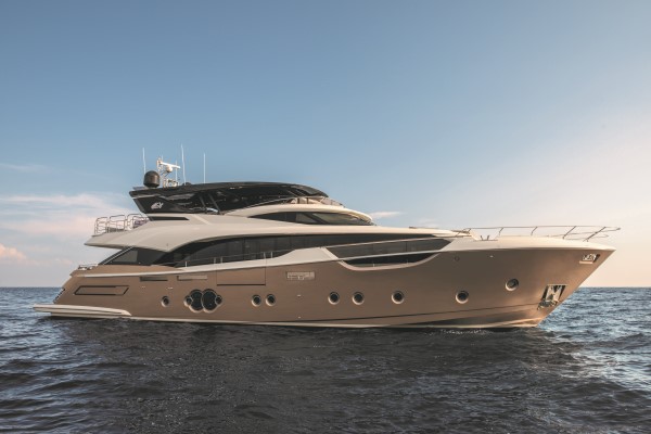 Monte Carlo Yachts 96
