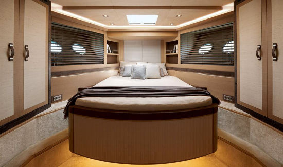 Monte Carlo Yachts 80 v berth