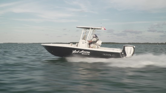 Robalo 246 Cayman runstar