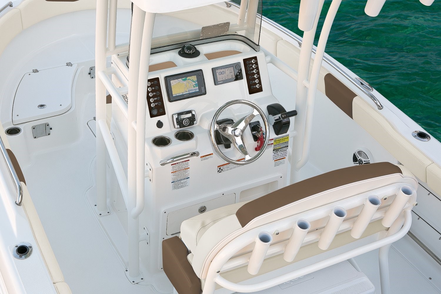 Robalo RR222EX Explorer