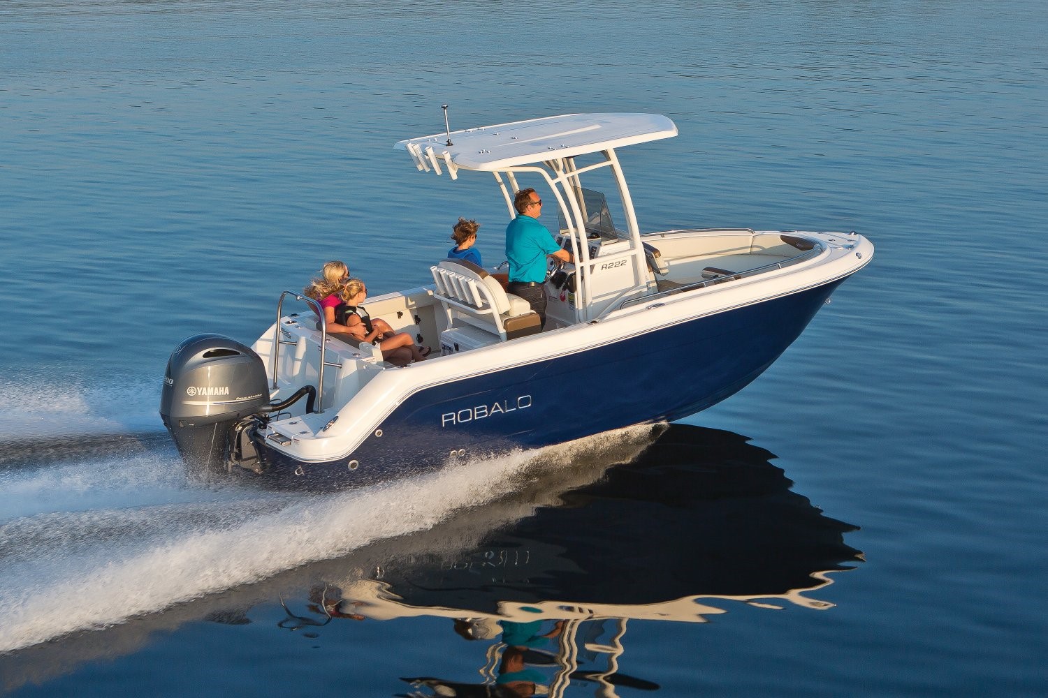 Robalo R222EX Explorer