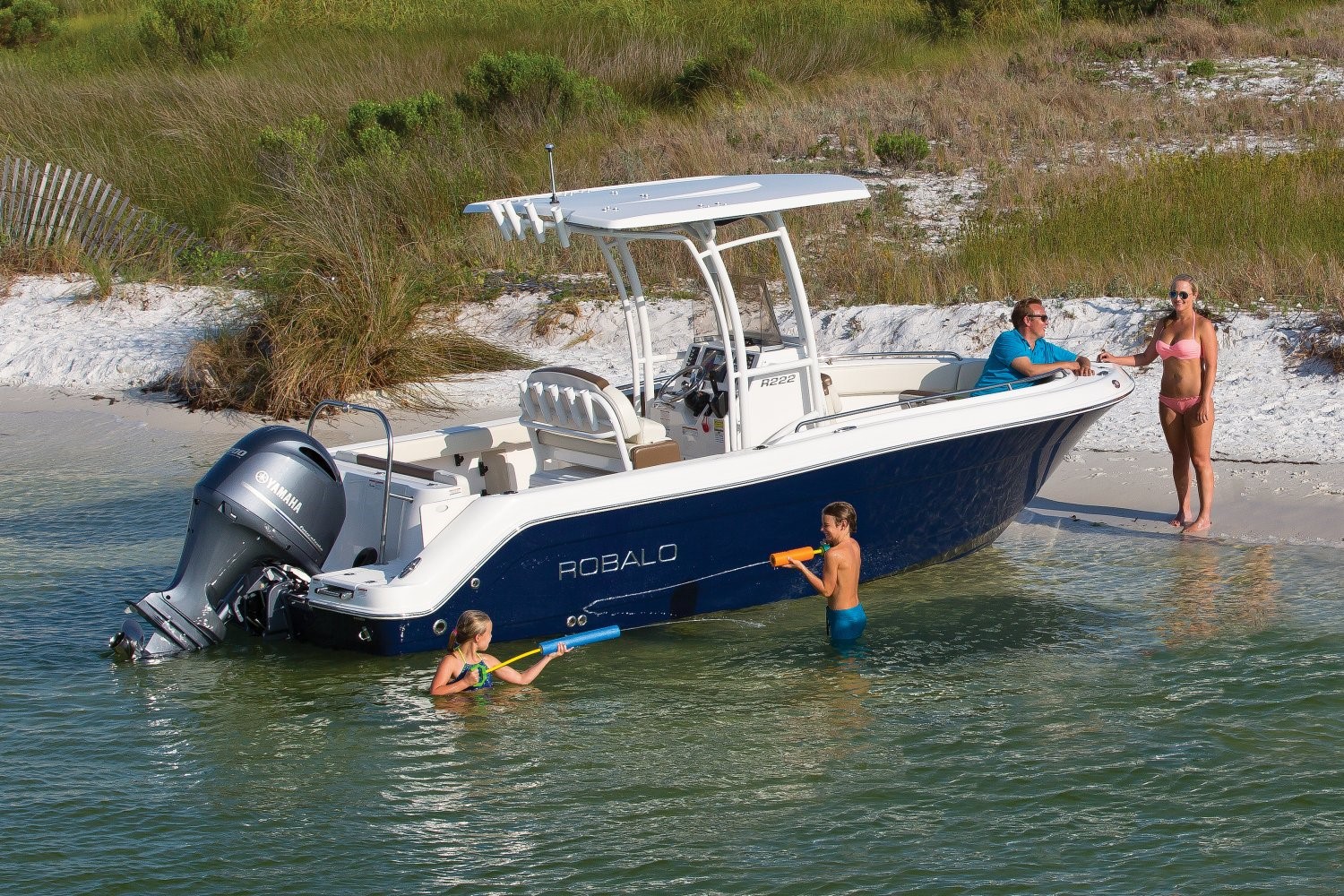 Robalo R222EX Explorer