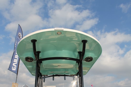 Sea Chaser 24 HFC helm area