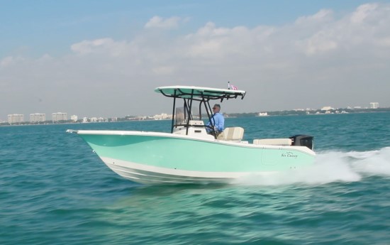 Sea Chaser 24 HFC run port