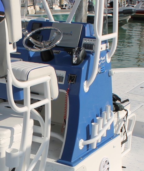 Shallow Sport 25 X3 narrow center console