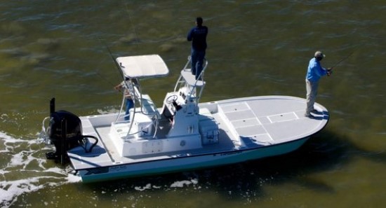 Shallow Sport 25 X3 bow casting deck