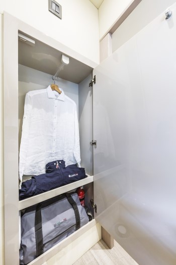 Absolute 58 Fly storage compartment