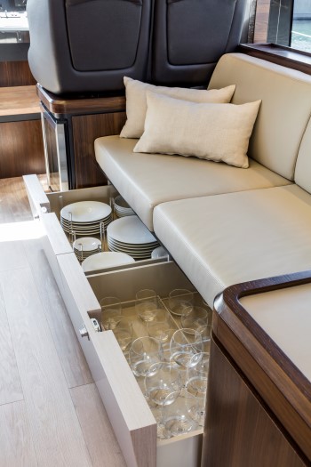 Absolute 58 Fly drawers