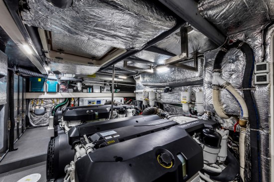 Absolute 58 Fly engine room