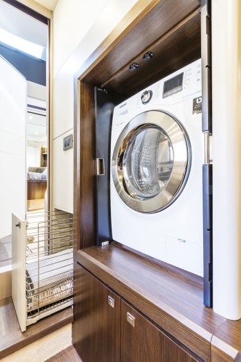 Absolute 58 Fly washer/dryer