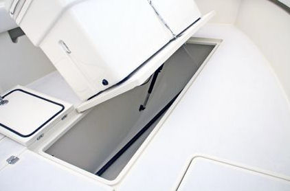 Andros Boatworks Offshore 32 fish box