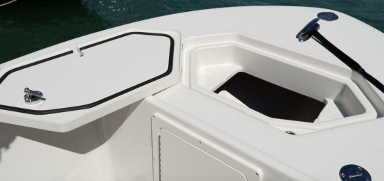 Andros Boatworks Tarpon 26 anchor locker