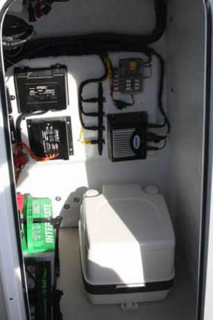 Andros Boatworks Tarpon 26 head