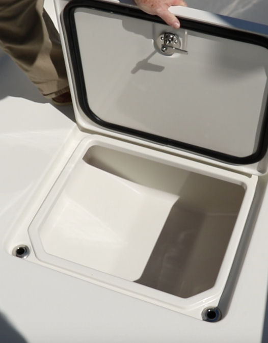 Andros Boatworks Tarpon 26 locker