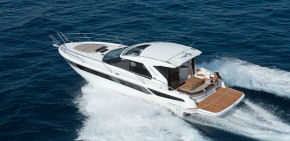 Bavaria Sport 360 HT running