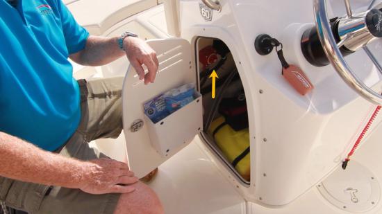 Boston Whaler 170 Montauk door