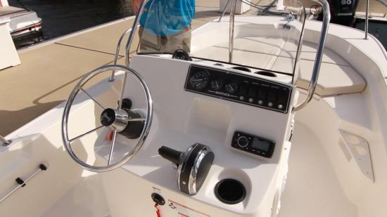 Boston Whaler 170 Montauk