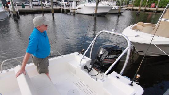 Boston Whaler 170 Montauk tow arch