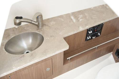 Boston Whaler 270 Vantage