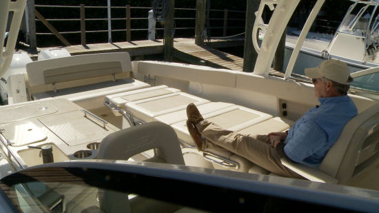 Boston Whaler 320 Vantage