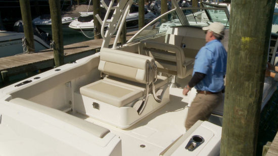 Boston Whaler 320 Vantage