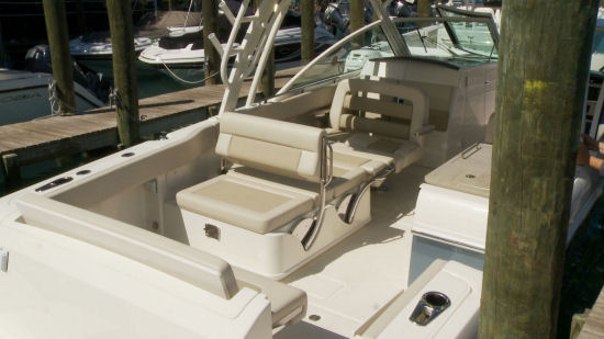 Boston Whaler 320 Vantage