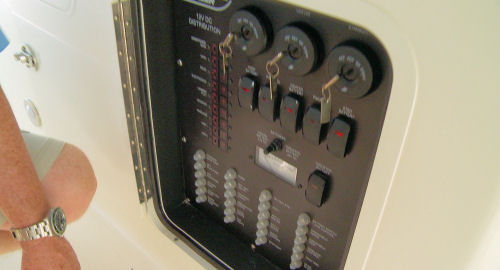 Boston Whaler 350 Outrage