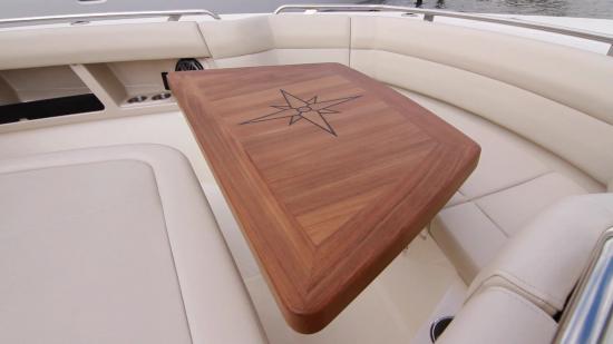 Boston Whaler 350 Realm bow table