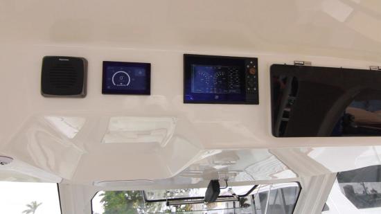 Boston Whaler 350 Realm subpanel