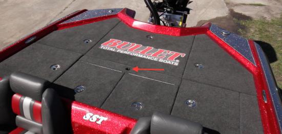 Bullet 21SST aft deck