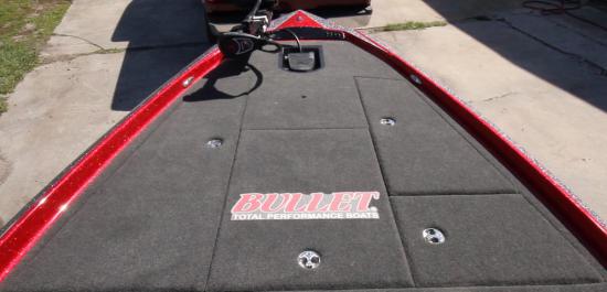 Bullet 21SST fishing deck