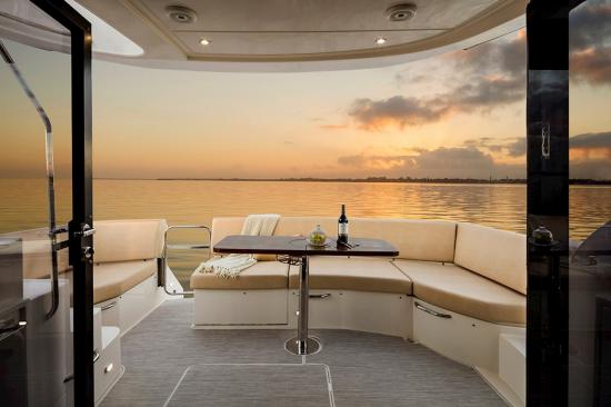 Carver C52 Command Bridge aft deck