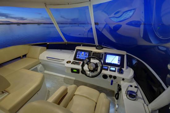 Carver C52 Command Bridge upper helm