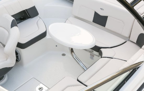 Chaparral 227 SSX Surf