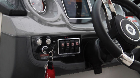 Chaparral 243 VRX ignition