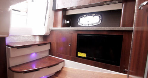 Chaparral 337 SSX tv