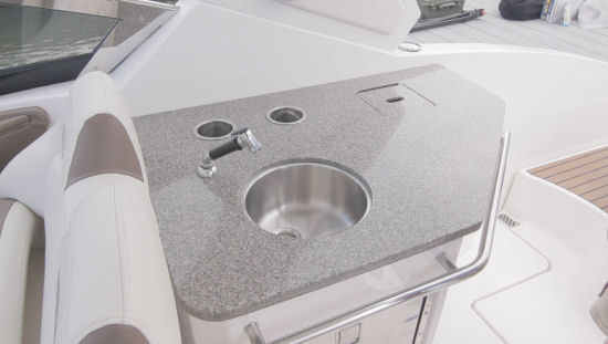 Chaparral 337 SSX wet bar