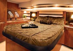 Cruisers Yachts 52