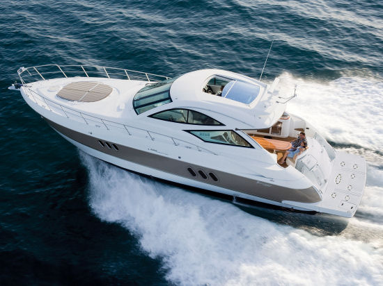 Cruisers Yachts 540 Sports Coupe